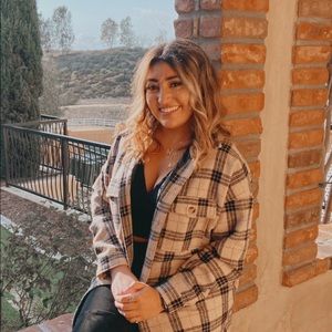 Meet your Posher, Vanessa